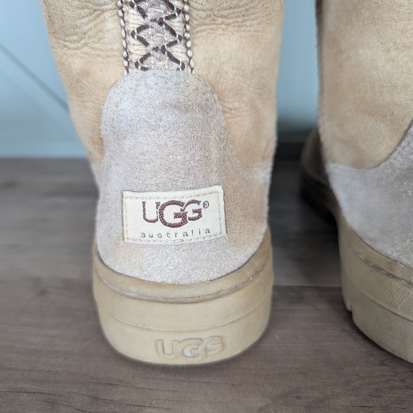 UGG sheepskin boot - Picture 4 of 12